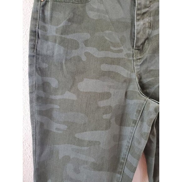 SOCIAL STANDARD by SANCTUARY Pants Women's Sz 8/29 Camo Print High Rise‎ Skinny - Picture 3 of 9